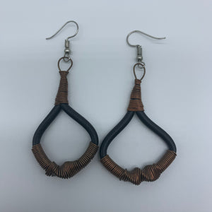 Plastic Earrings W/Metal Wire-Black Variation 2 - Lillon Boutique
