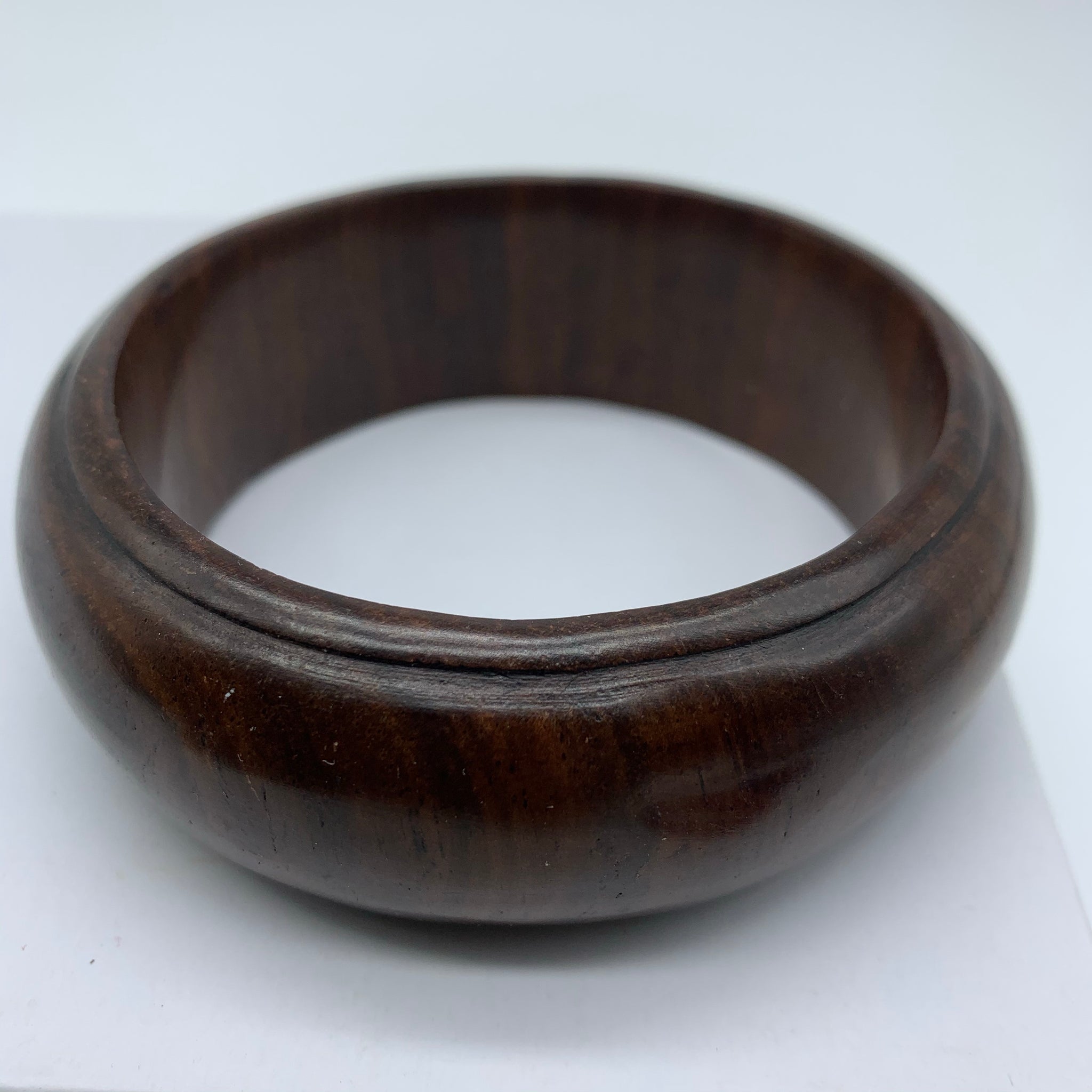 Wooden Bangle-L Carved Brown Variation 1 - Lillon Boutique