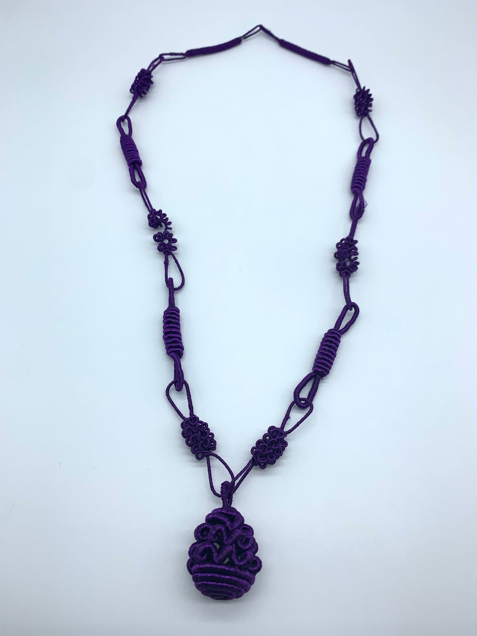 Thread W/Metal Necklace -Purple Inna