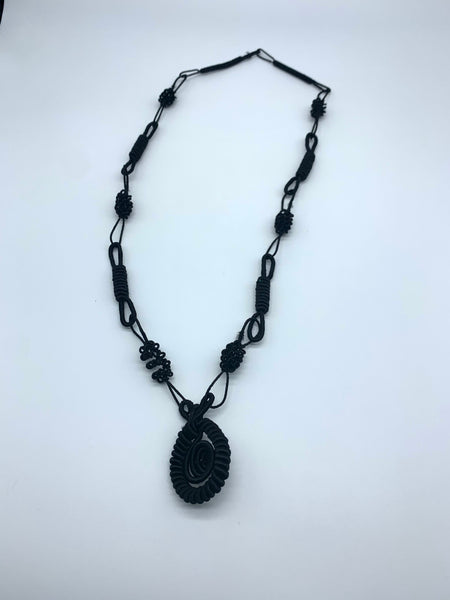Thread W/Metal Necklace -Black Sira