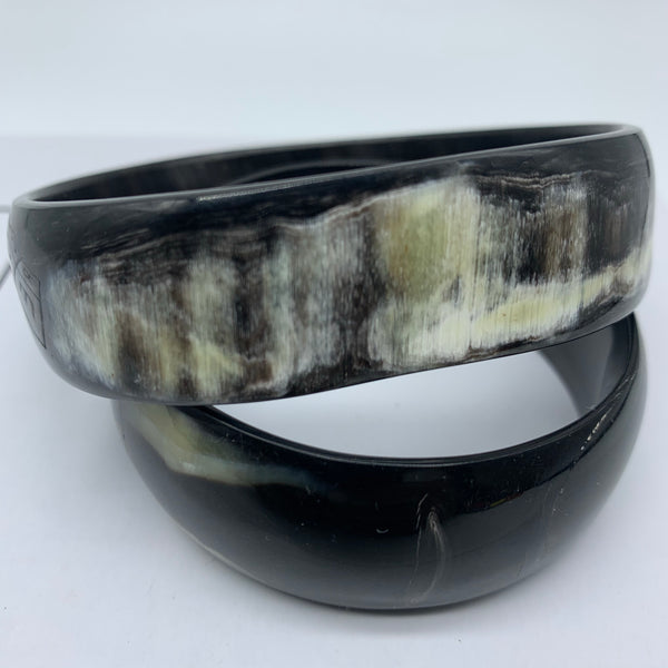 Cow Horn Bangle-L Black Variation 3 - Lillon Boutique