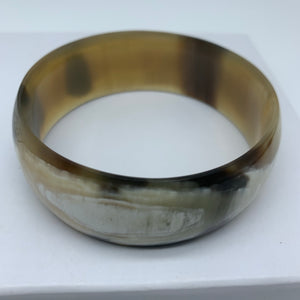 Cow Horn Bangle-L White Variation 3 - Lillon Boutique